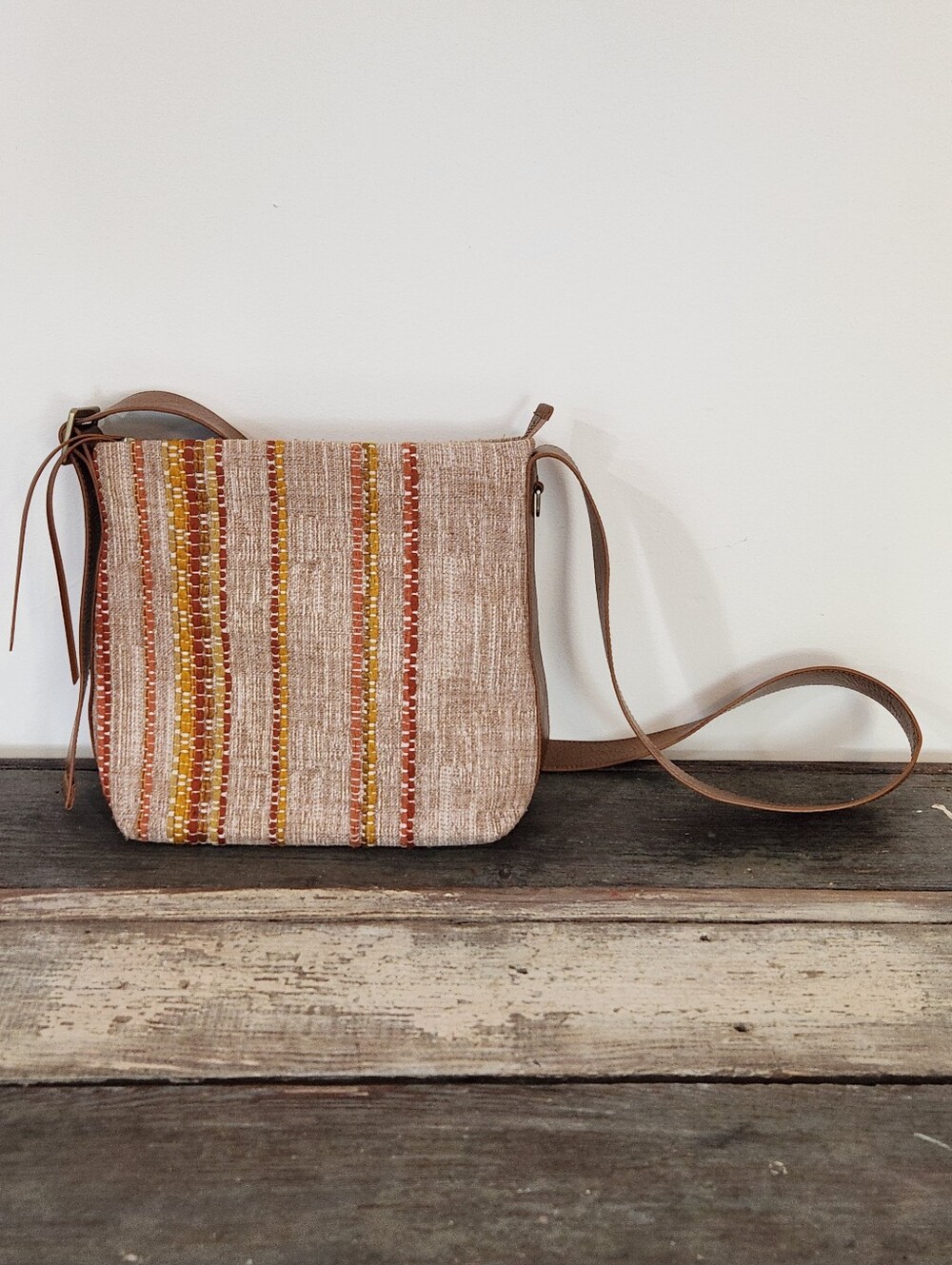 HOBO Rare Striped Crossbody Shoulder Bag with Leather Strap 10" x 11" x 4" NWOT